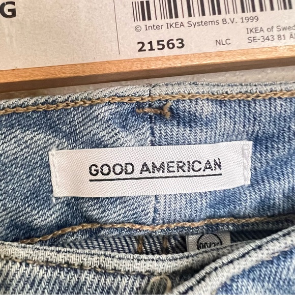 NEW Good American A Line Denim Frayed Shorts - Picture 9 of 10